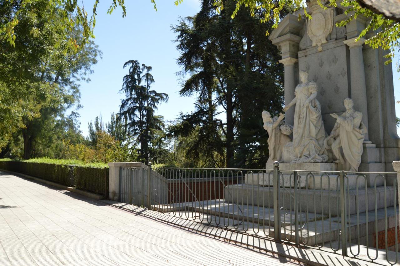 Hostal Debod *